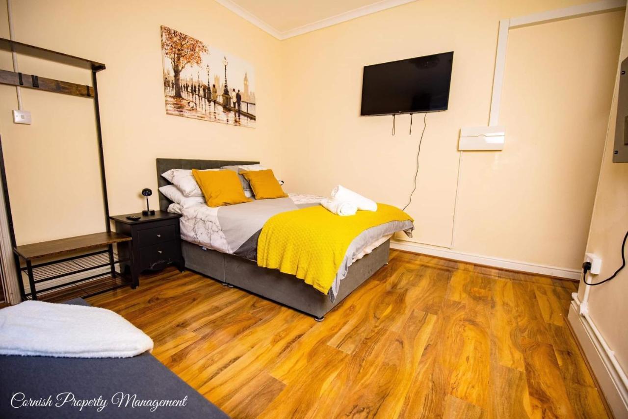 River Street Apartments 特鲁罗 外观 照片