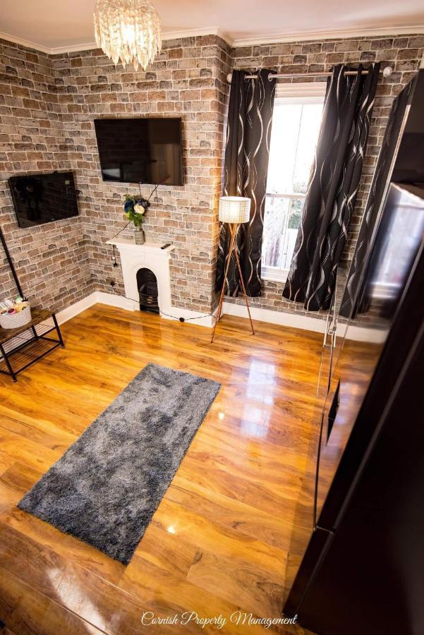River Street Apartments 特鲁罗 外观 照片