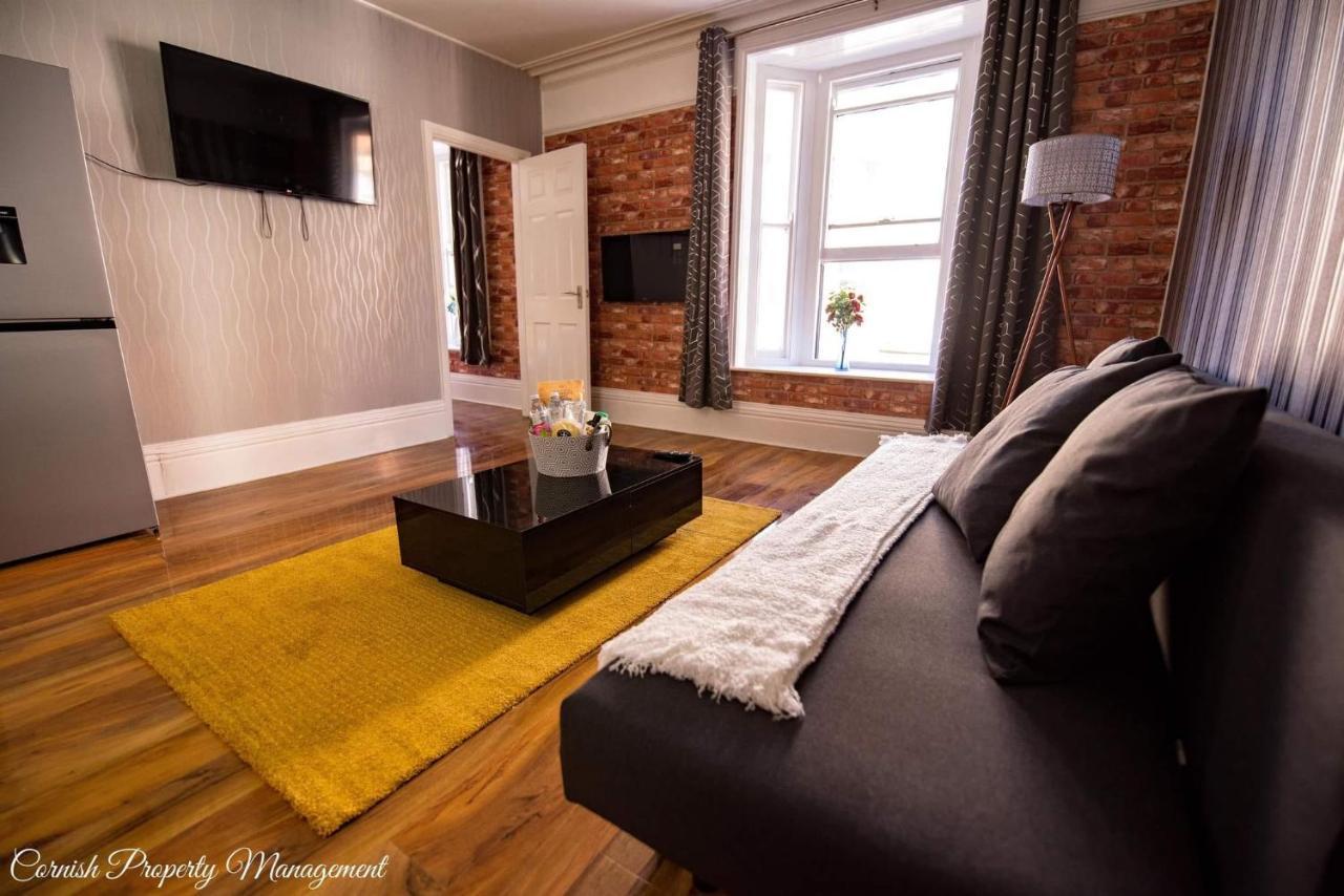 River Street Apartments 特鲁罗 外观 照片