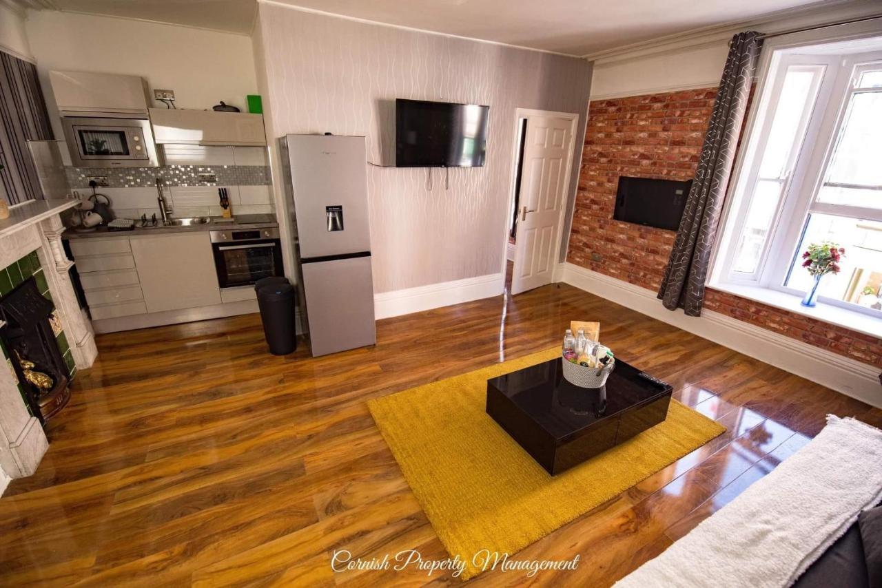 River Street Apartments 特鲁罗 外观 照片