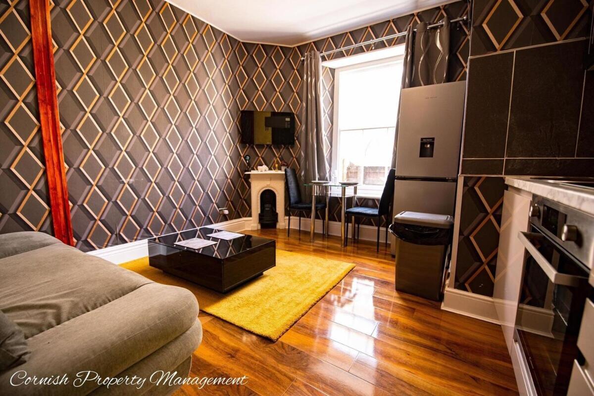 River Street Apartments 特鲁罗 客房 照片